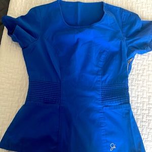 Scrub set size small